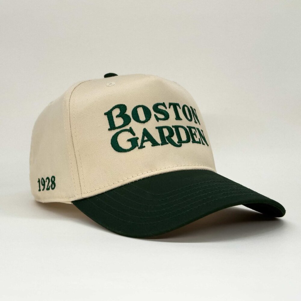 Boston Garden Snapback Hat – 1928–1995 – Natural & Dark Green – Bruins Celtics A